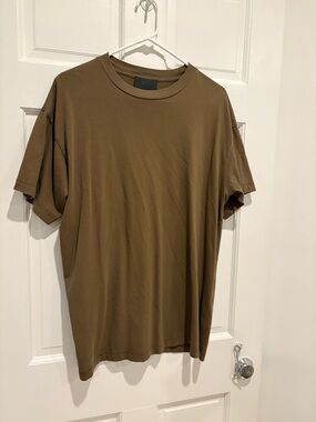 Fear of God Short Sleeve Crewneck T-Shirt